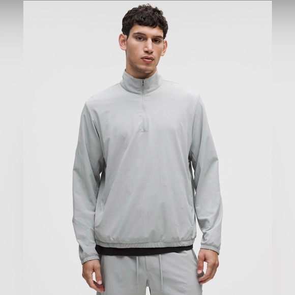 Lululemon Men’s zeroed in crinkle half-zip Large new!